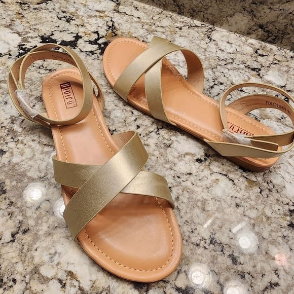 IDIFU strappy double cross Band silver gold Sandals 9.5 new - Picture 5 of 6